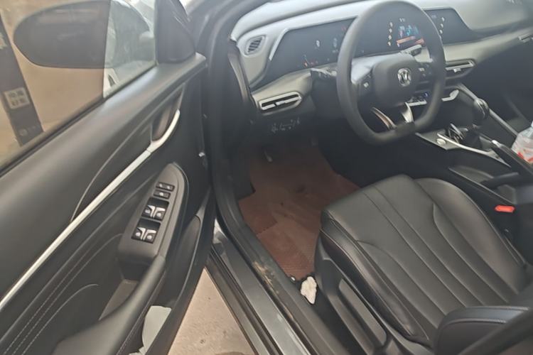 Used CHANGAN Eado 2021 PLUS 1.6L GDI Manual Elite Model Driver Seat
