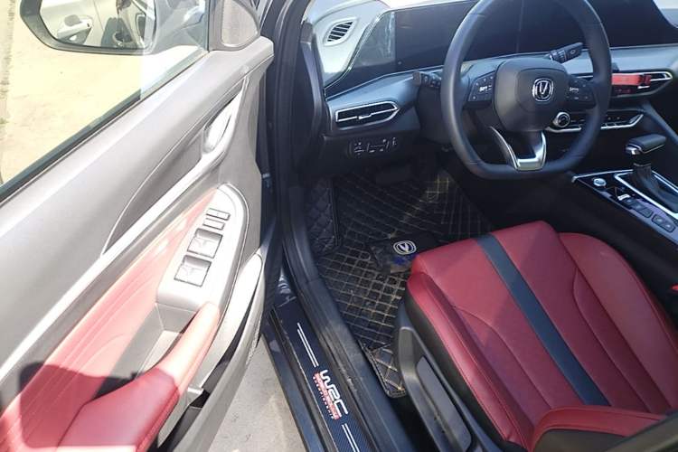 Used CHANGAN Eado 2021 PLUS Blue Whale NE 1.4T GDI DCT Prestige Model Driver Seat