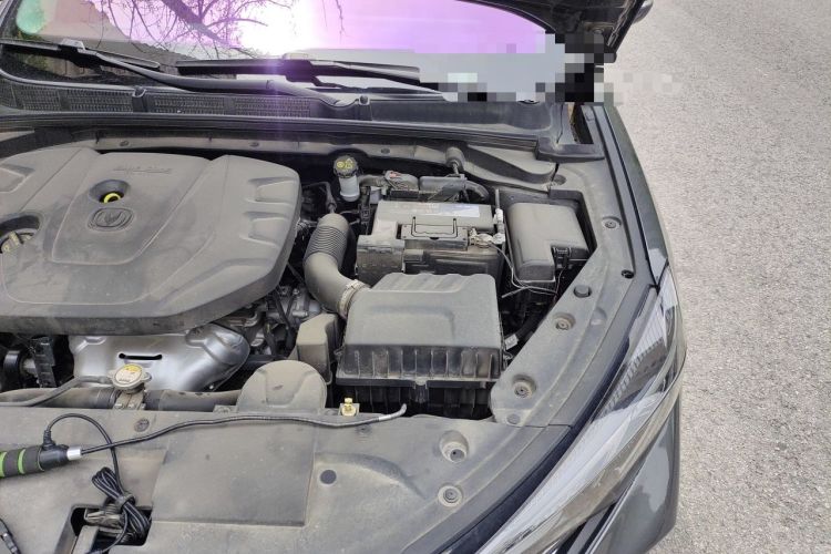 Used CHANGAN Eado 2021 PLUS 1.6L GDI CVT Luxury Model Engine Bay Left