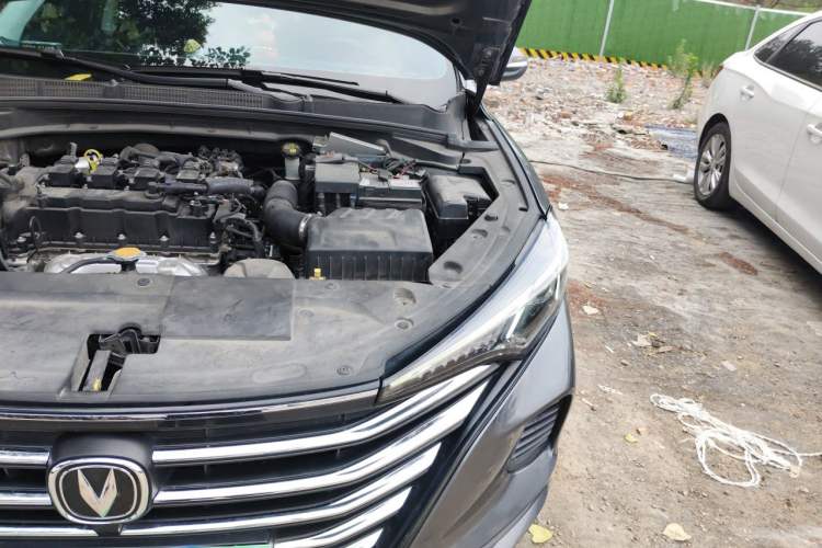 Used CHANGAN Eado 2021 PLUS 1.6L GDI Manual Luxury Model Engine Bay Left