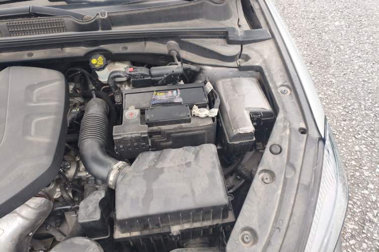 Used CHANGAN Eado 2021 PLUS 1.6L GDI CVT Luxury Model Engine Bay Left