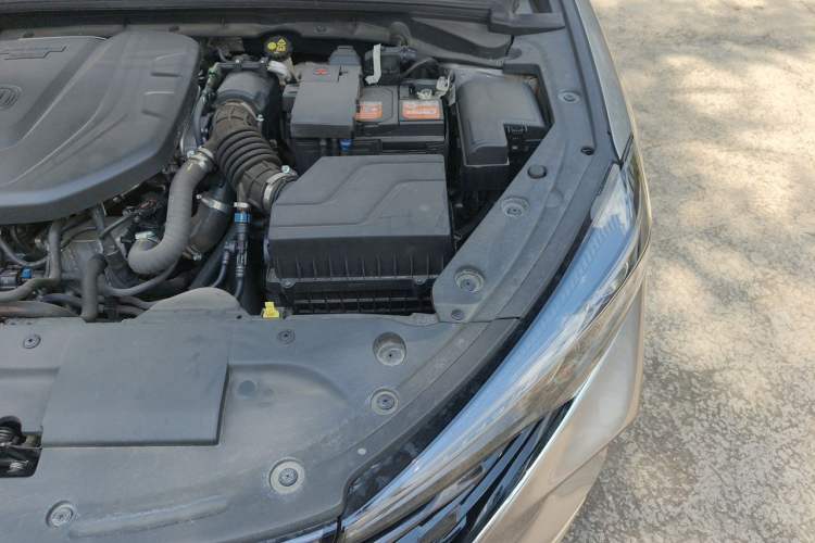 Used CHANGAN Eado 2021 PLUS Blue Whale NE 1.4T GDI DCT Prestige Model Engine Bay Left