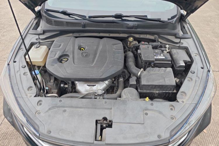 Used CHANGAN Eado 2021 PLUS 1.6L GDI Manual Luxury Model Engine Bay
