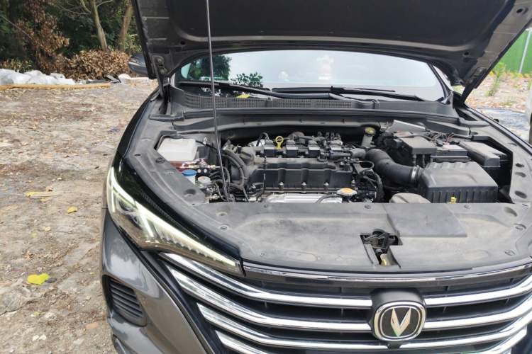 Used CHANGAN Eado 2021 PLUS 1.6L GDI Manual Luxury Model Engine Bay Right