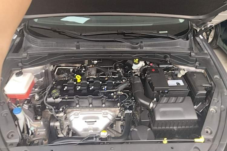 Used CHANGAN Eado 2021 PLUS 1.6L GDI Manual Elite Model Engine Bay