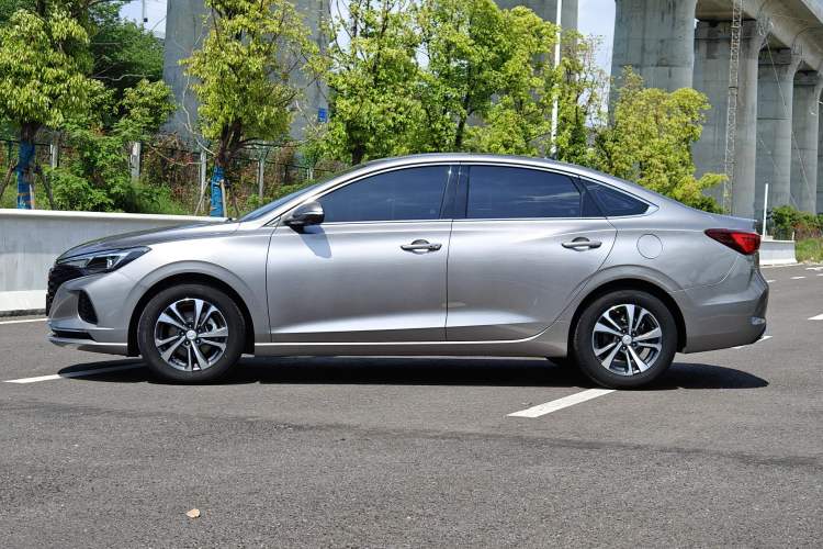 Used CHANGAN Eado 2021 PLUS Blue Whale NE 1.4T GDI DCT Prestige Model Exterior 2