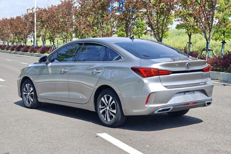 Used CHANGAN Eado 2021 PLUS Blue Whale NE 1.4T GDI DCT Prestige Model Exterior 5
