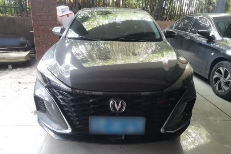 Used CHANGAN Eado 2021 PLUS Blue Whale NE 1.4T GDI DCT Flagship Model Front