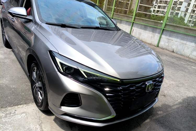 Used CHANGAN Eado 2021 PLUS Blue Whale NE 1.4T GDI DCT Prestige Model Front