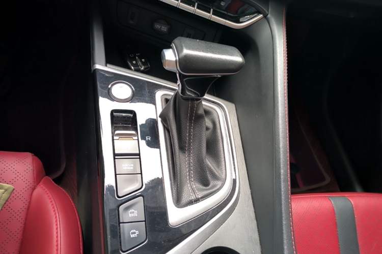 Used CHANGAN Eado 2021 PLUS Blue Whale NE 1.4T GDI DCT Prestige Model Gear Lever