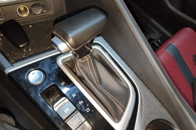 Used CHANGAN Eado 2021 PLUS Blue Whale NE 1.4T GDI DCT Prestige Model Gear Lever