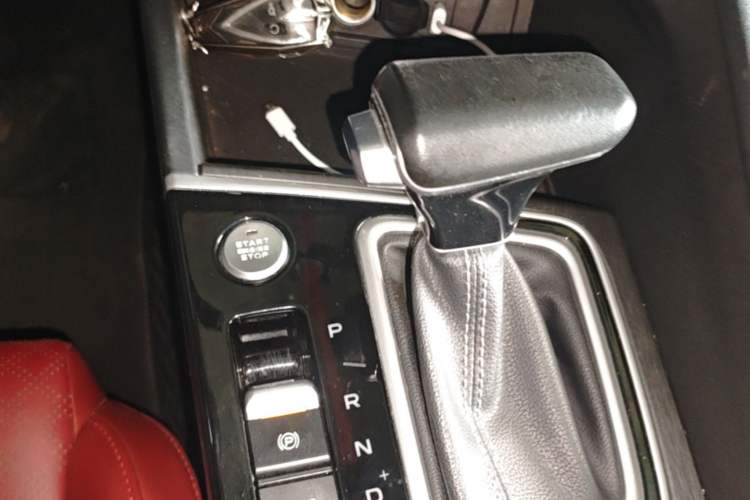 Used CHANGAN Eado 2021 PLUS Blue Whale NE 1.4T GDI DCT Prestige Model Gear Lever