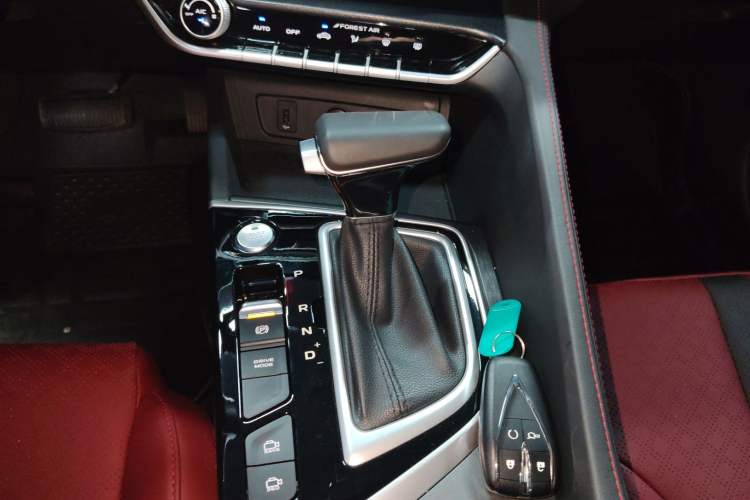 Used CHANGAN Eado 2021 PLUS Blue Whale NE 1.4T GDI DCT Flagship Model Gear Lever