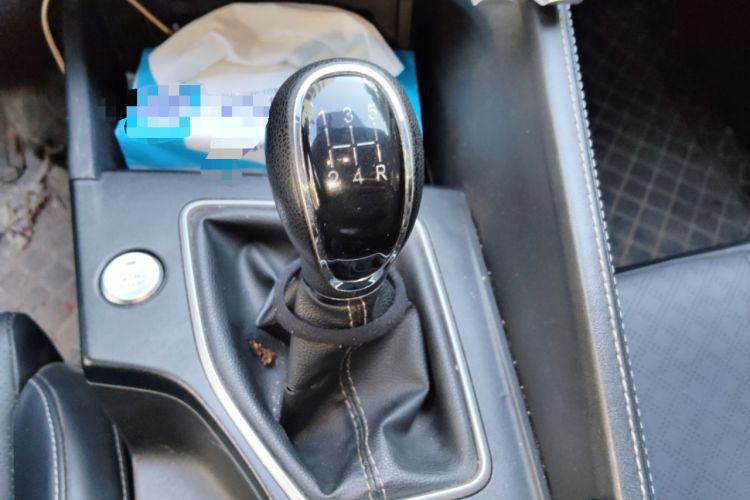 Used CHANGAN Eado 2021 PLUS 1.6L GDI Manual Elite Model Gear Lever