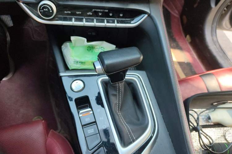 Used CHANGAN Eado 2021 PLUS Blue Whale NE 1.4T GDI DCT Prestige Model Gear Lever
