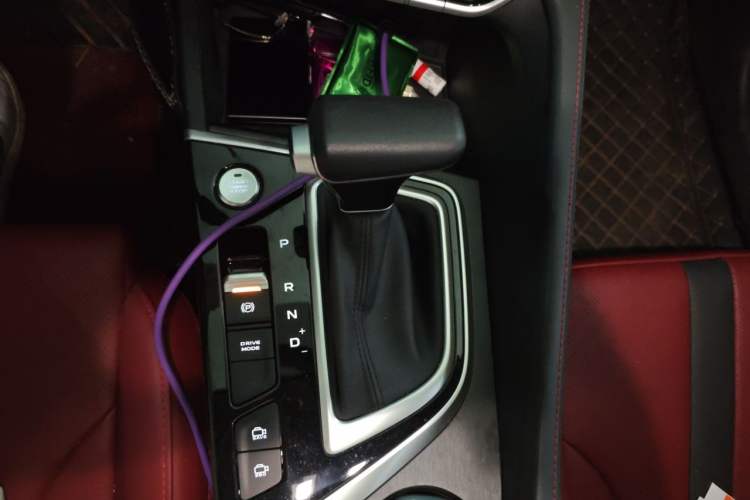 Used CHANGAN Eado 2021 PLUS Blue Whale NE 1.4T GDI DCT Flagship Model Gear Lever