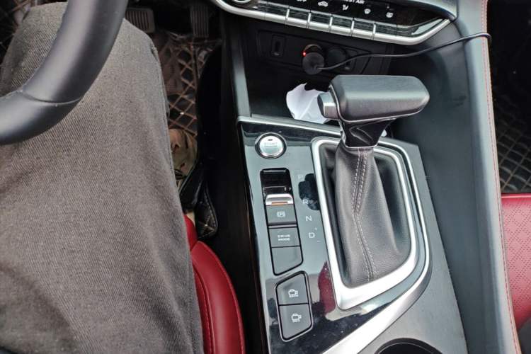 Used CHANGAN Eado 2021 PLUS Blue Whale NE 1.4T GDI DCT Prestige Model Gear Lever