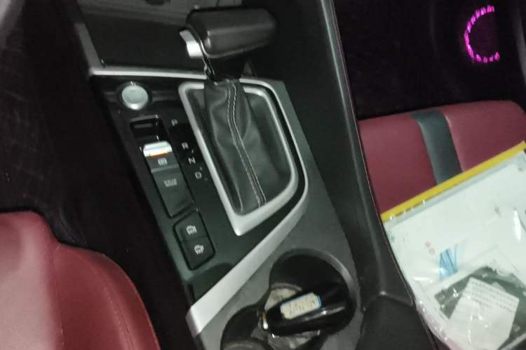 Used CHANGAN Eado 2021 PLUS Blue Whale NE 1.4T GDI DCT Prestige Model Gear Lever