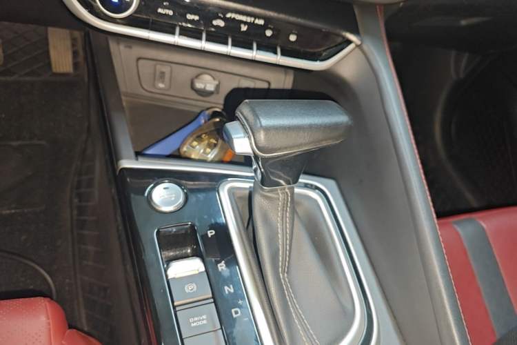 Used CHANGAN Eado 2021 PLUS Blue Whale NE 1.4T GDI DCT Prestige Model Gear Lever
