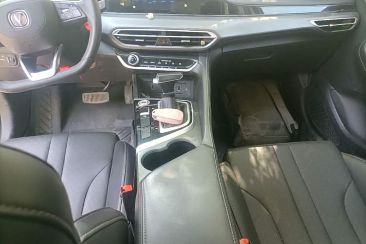 Used CHANGAN Eado 2021 PLUS 1.6L GDI CVT Elite Model Gear Lever