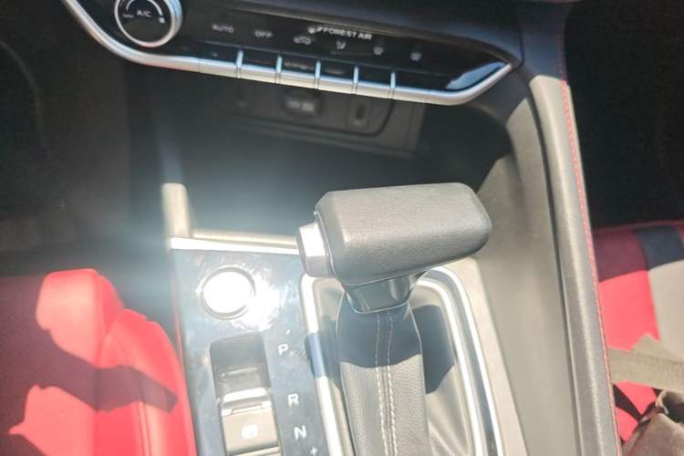 Used CHANGAN Eado 2021 PLUS Blue Whale NE 1.4T GDI DCT Prestige Model Gear Lever