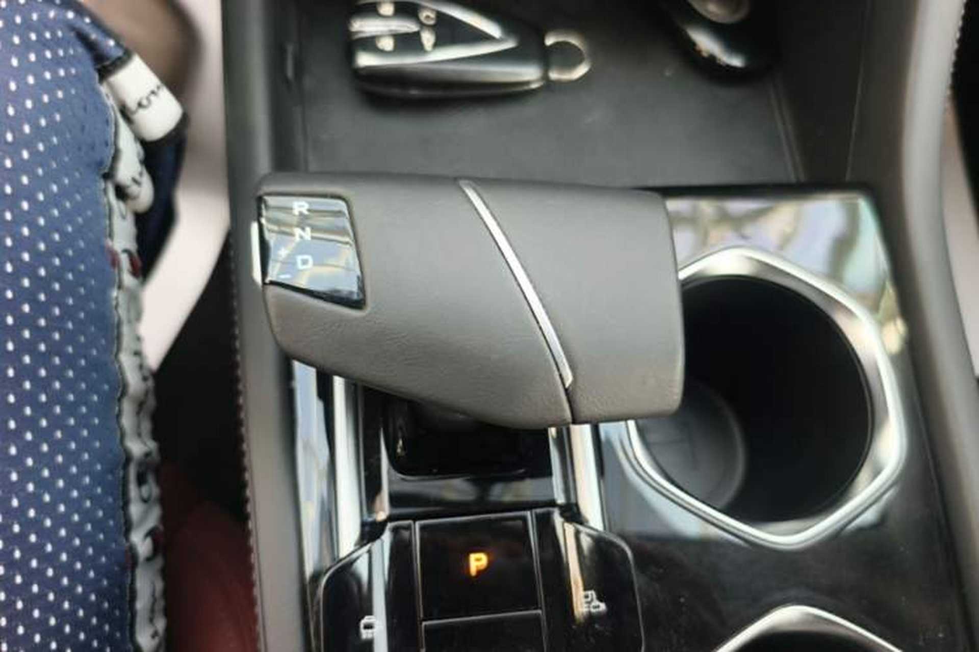 Used CHANGAN Eado 2021 PLUS Blue Whale NE 1.4T GDI DCT Prestige Model Gear Lever
