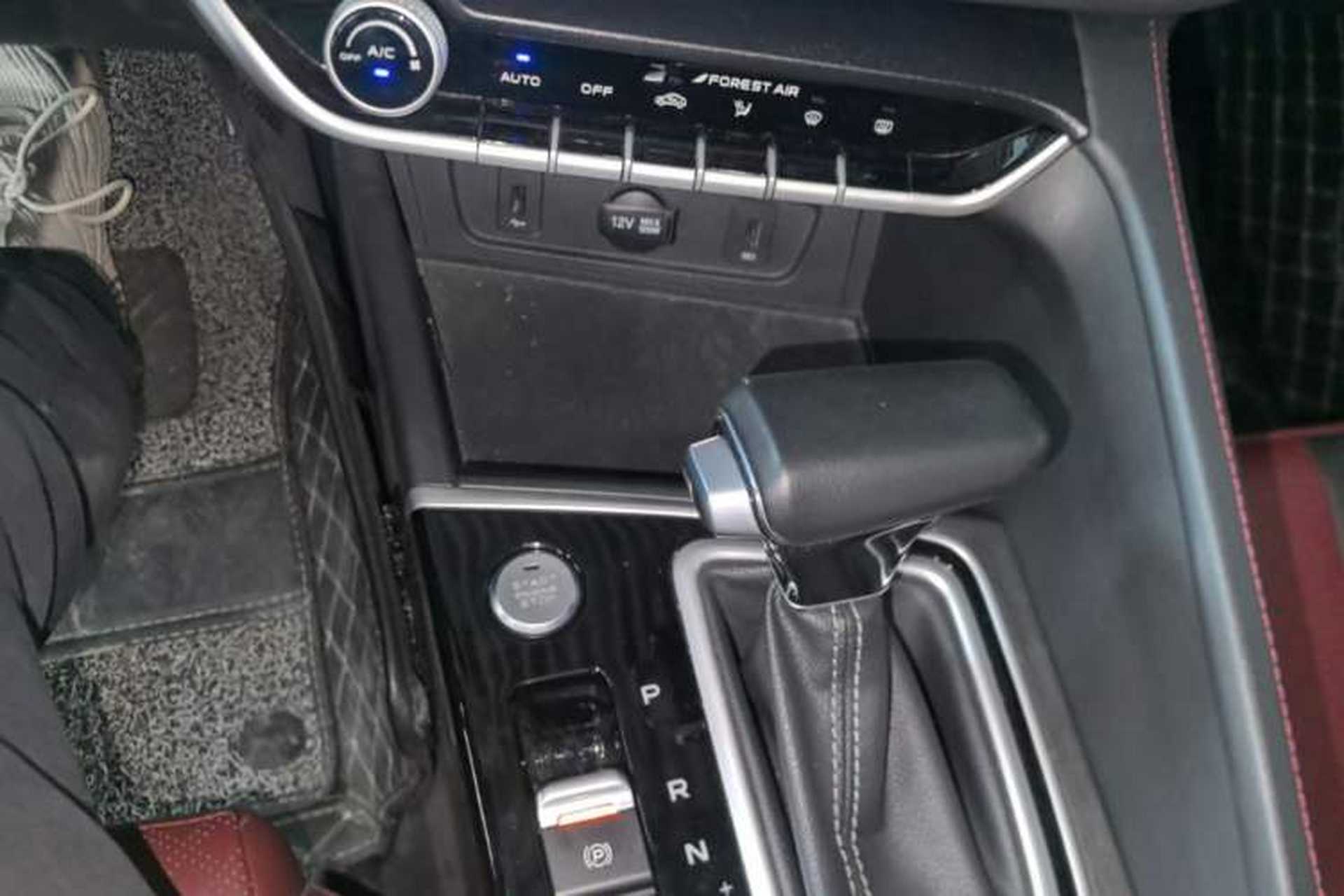 Used CHANGAN Eado 2021 PLUS Blue Whale NE 1.4T GDI DCT Prestige Model Gear Lever