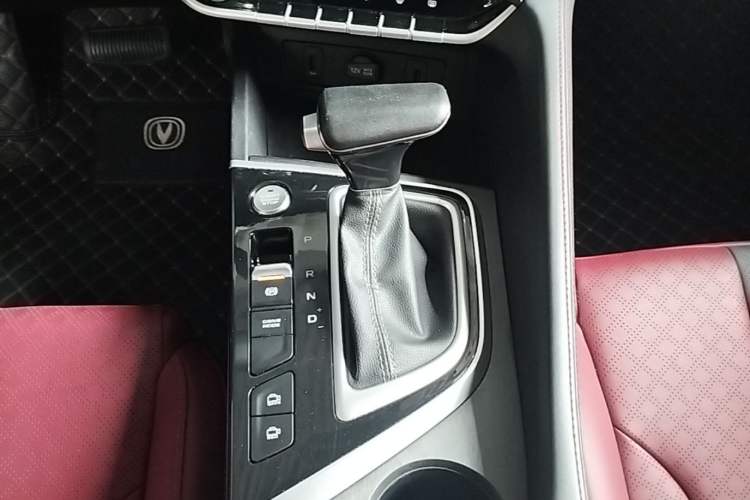 Used CHANGAN Eado 2021 PLUS Blue Whale NE 1.4T GDI DCT Prestige Model Gear Lever