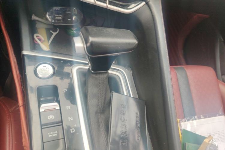 Used CHANGAN Eado 2021 PLUS Blue Whale NE 1.4T GDI DCT Flagship Model Gear Lever