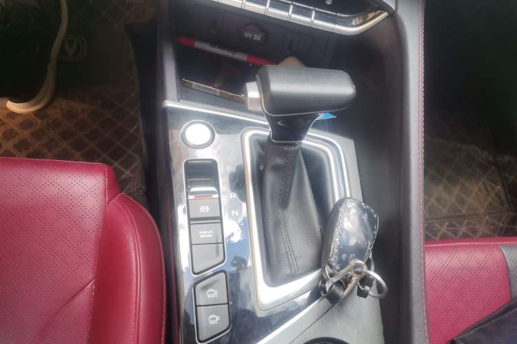 Used CHANGAN Eado 2021 PLUS Blue Whale NE 1.4T GDI DCT Flagship Model Gear Lever