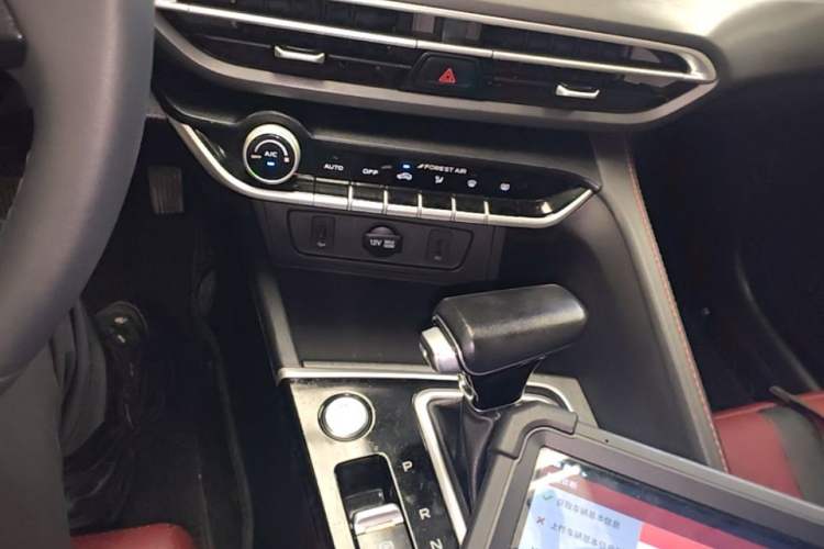 Used CHANGAN Eado 2021 PLUS Blue Whale NE 1.4T GDI DCT Prestige Model Gear Lever