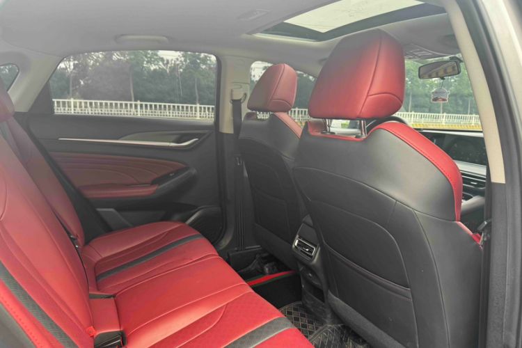 Used CHANGAN Eado 2021 PLUS Blue Whale NE 1.4T GDI DCT Prestige Model Interior 1