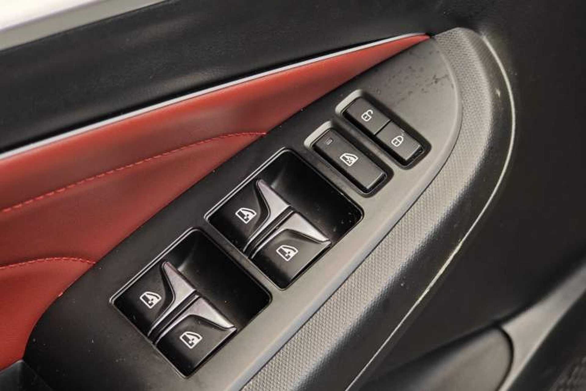 Used CHANGAN Eado 2021 PLUS Blue Whale NE 1.4T GDI DCT Prestige Model Interior 12