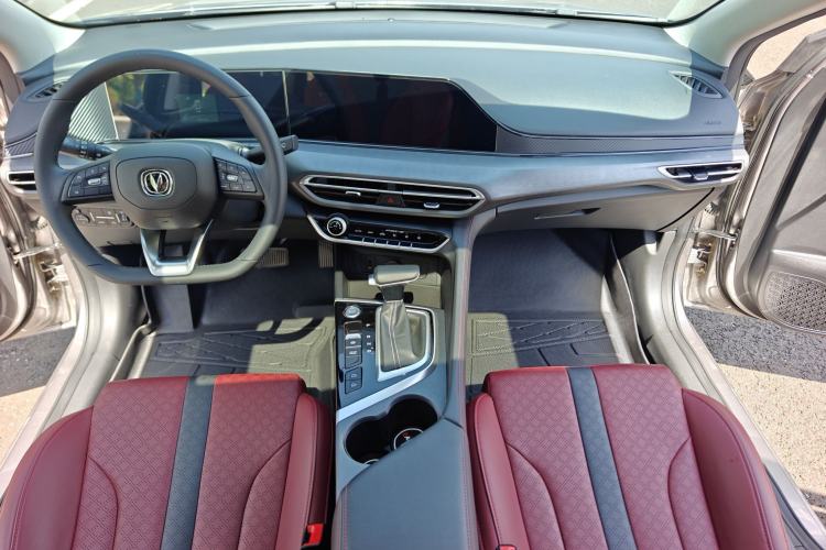Used CHANGAN Eado 2021 PLUS Blue Whale NE 1.4T GDI DCT Prestige Model Interior 2