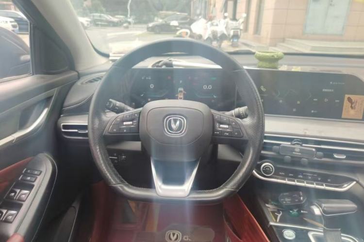 Used CHANGAN Eado 2021 PLUS Blue Whale NE 1.4T GDI DCT Flagship Model Interior 2