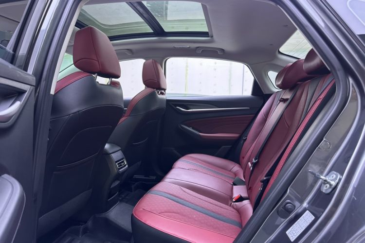 Used CHANGAN Eado 2021 PLUS Blue Whale NE 1.4T GDI DCT Flagship Model Interior 3