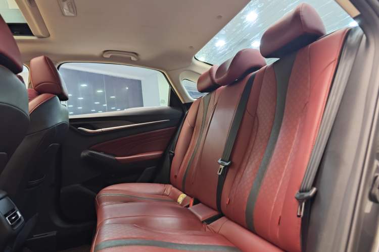 Used CHANGAN Eado 2021 PLUS Blue Whale NE 1.4T GDI DCT Prestige Model Interior 3