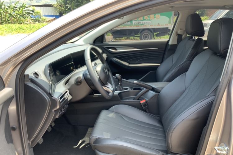 Used CHANGAN Eado 2021 PLUS 1.6L GDI Manual Luxury Model Interior 7
