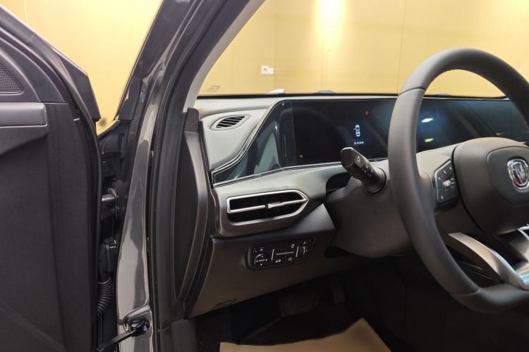 Used CHANGAN Eado 2021 PLUS Blue Whale NE 1.4T GDI DCT Prestige Model Interior 9
