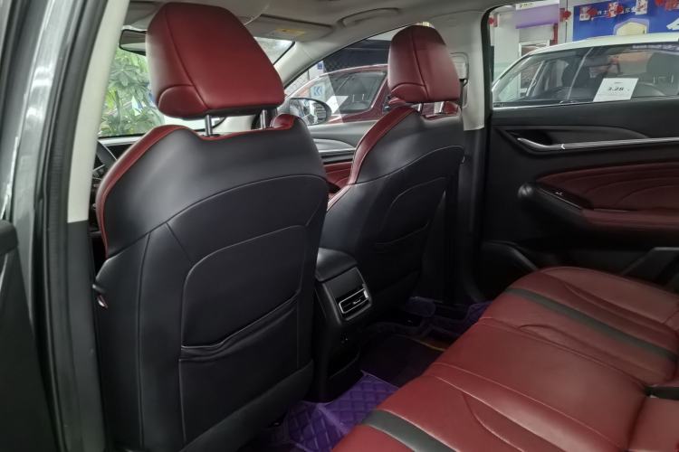 Used CHANGAN Eado 2021 PLUS Blue Whale NE 1.4T GDI DCT Prestige Model Interior 9