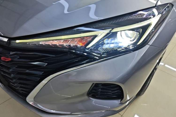 Used CHANGAN Eado 2021 PLUS Blue Whale NE 1.4T GDI DCT Flagship Model Left Front Headlight
