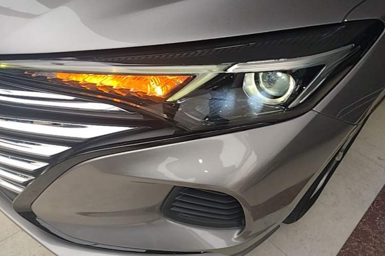 Used CHANGAN Eado 2021 PLUS 1.6L GDI Manual Elite Model Left Front Headlight