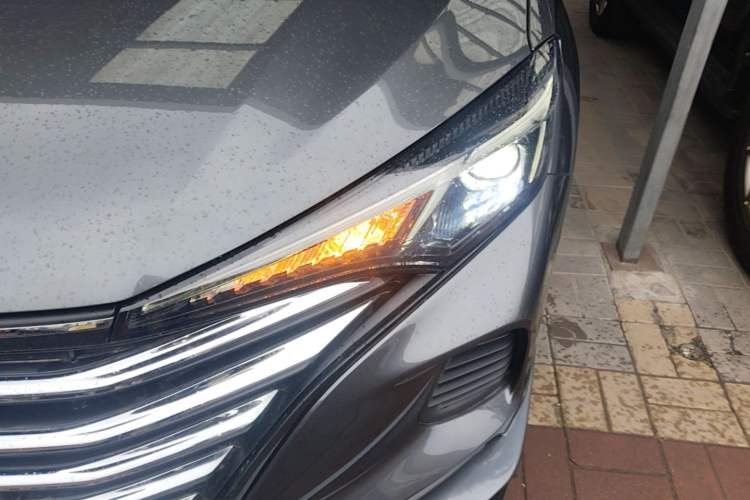 Used CHANGAN Eado 2021 PLUS 1.6L GDI Manual Luxury Model Left Front Headlight