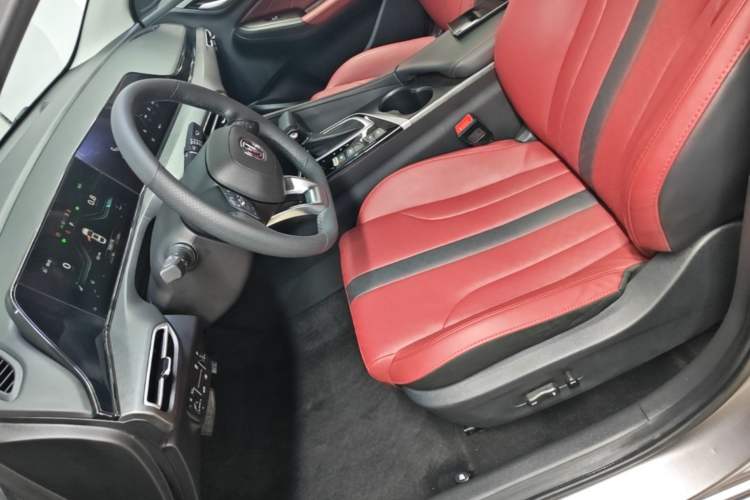 Used CHANGAN Eado 2021 PLUS Blue Whale NE 1.4T GDI DCT Flagship Model Left Front Seat