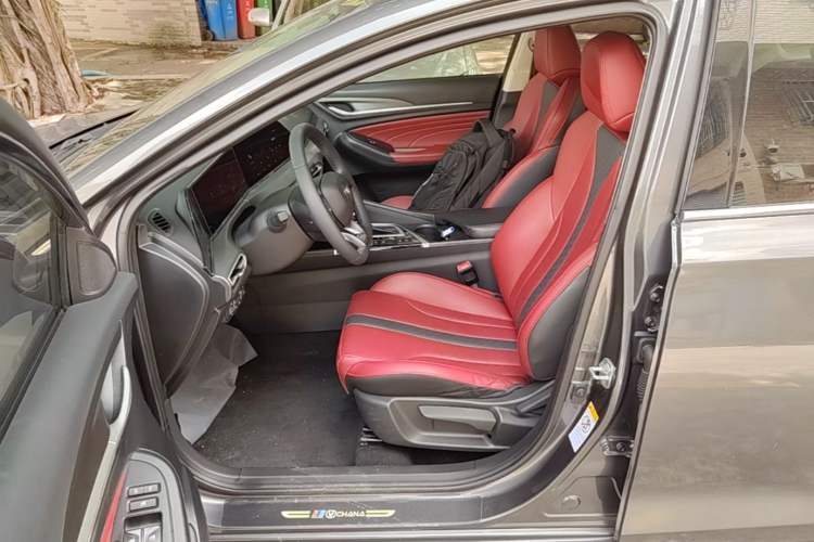 Used CHANGAN Eado 2021 PLUS Blue Whale NE 1.4T GDI DCT Prestige Model Left Front Seat