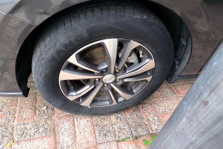 Used CHANGAN Eado 2021 PLUS Blue Whale NE 1.4T GDI DCT Prestige Model Left Front Wheel Hub