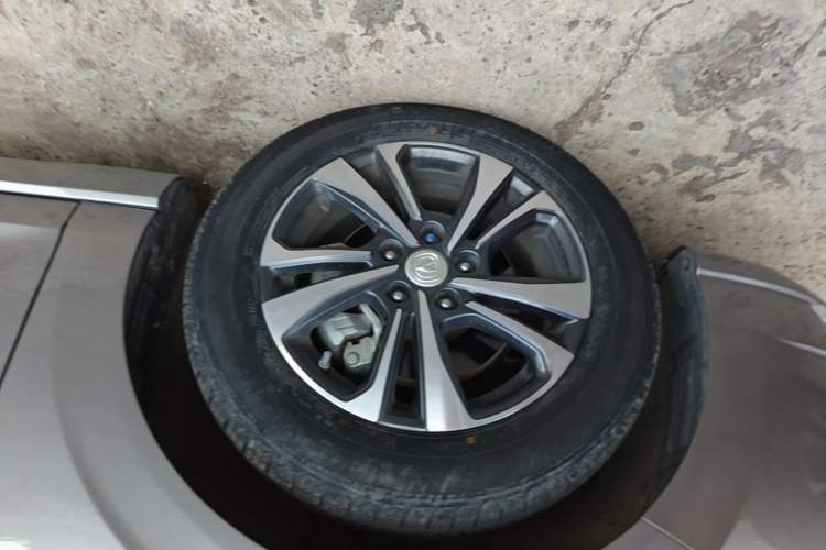 Used CHANGAN Eado 2021 PLUS 1.6L GDI Manual Luxury Model Left Front Wheel Hub