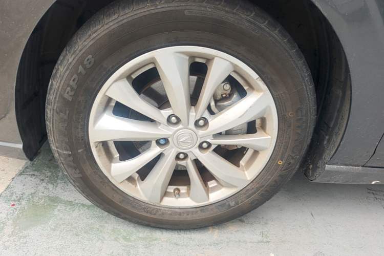 Used CHANGAN Eado 2021 PLUS 1.6L GDI CVT Elite Model Left Front Wheel Hub