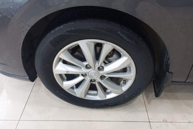 Used CHANGAN Eado 2021 PLUS 1.6L GDI CVT Elite Model Left Front Wheel Hub