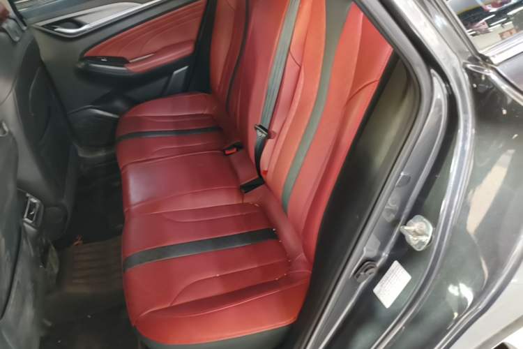 Used CHANGAN Eado 2021 PLUS Blue Whale NE 1.4T GDI DCT Prestige Model Left Rear Seat